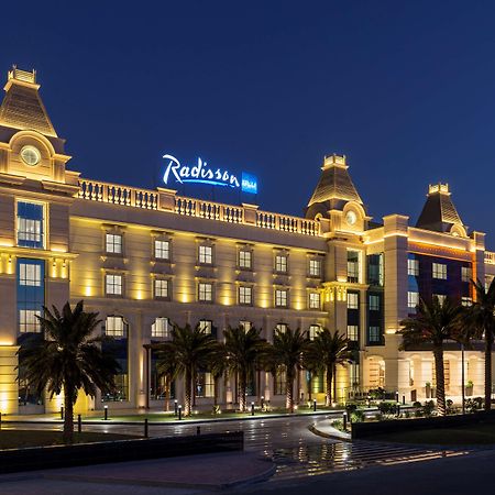 Radisson Blu Hotel, อัจมาน ภายนอก รูปภาพ